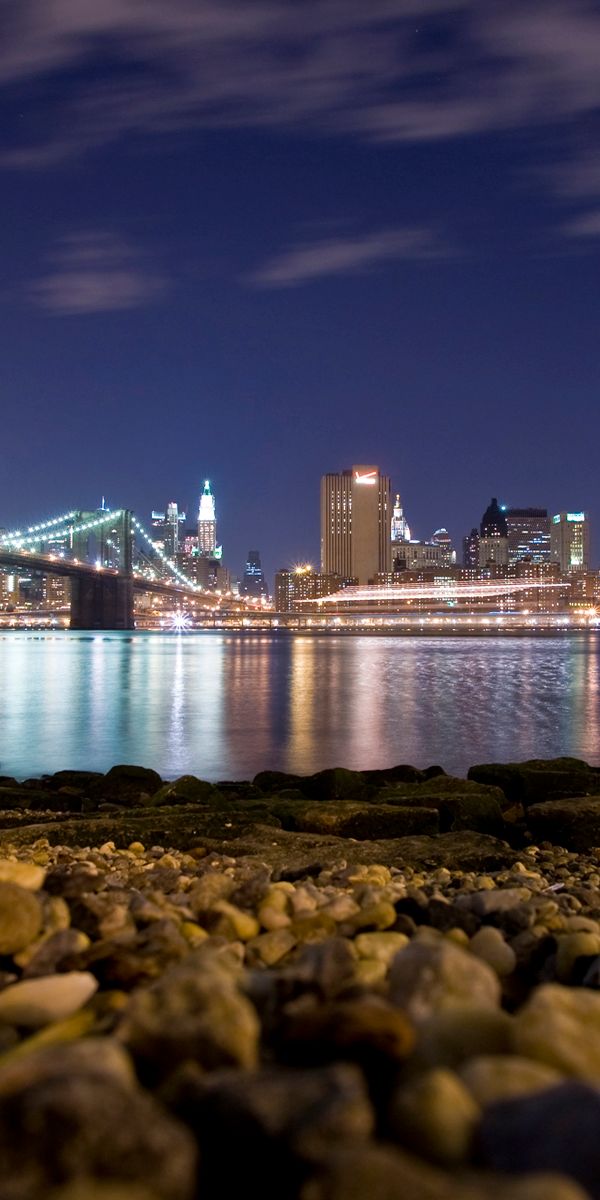 Breathtaking Nightscape of Brooklyn Bridge and Manhattan Skyline