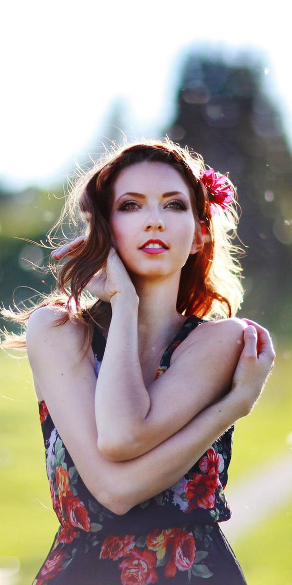 Phone wallpaper: Blur, Redhead, Dress, Sunny, Model, Women, Brown Eyes, Outdoor free download