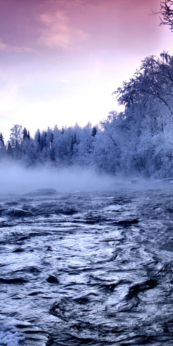 Breathtaking Frozen River in Winter - Captivating Landscape