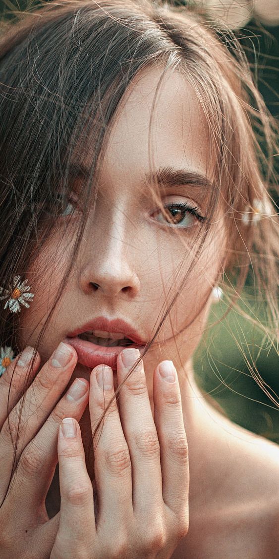 Phone wallpaper: Blur, Face, Brunette, Model, Women, Brown Eyes free download
