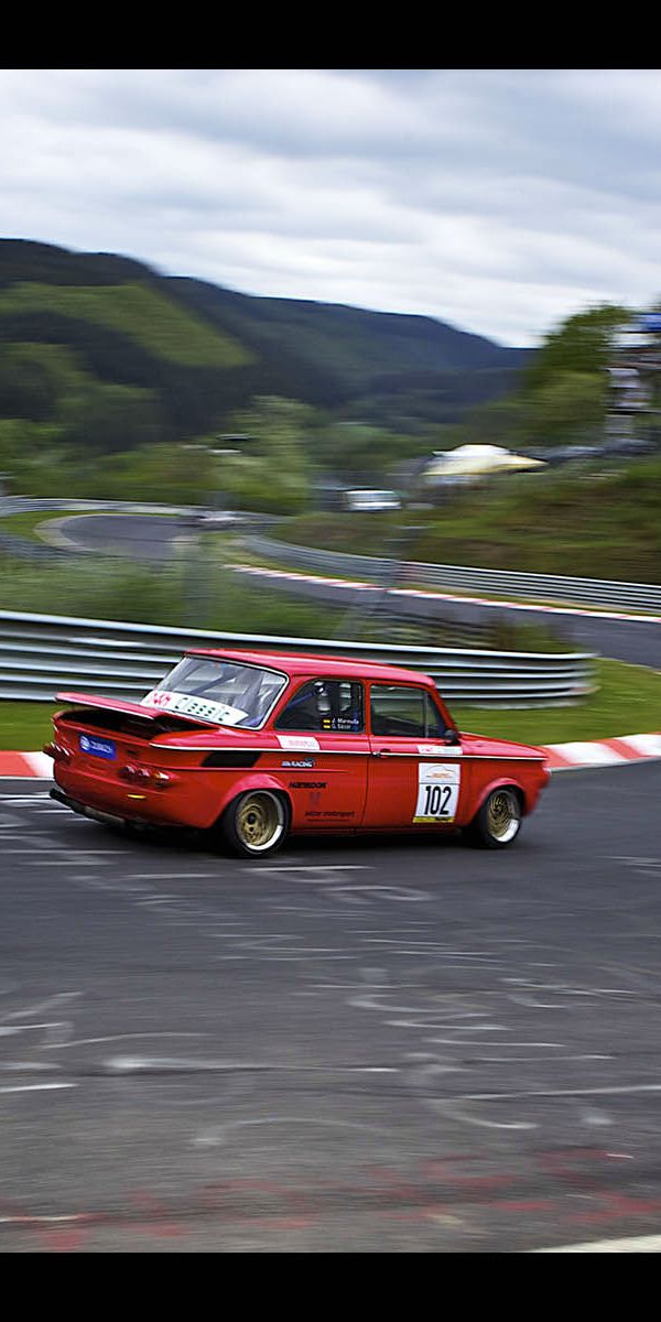 Phone wallpaper: Race Track, Classic Car, Blur, Racing, Ring, Vehicles, Bmw free download