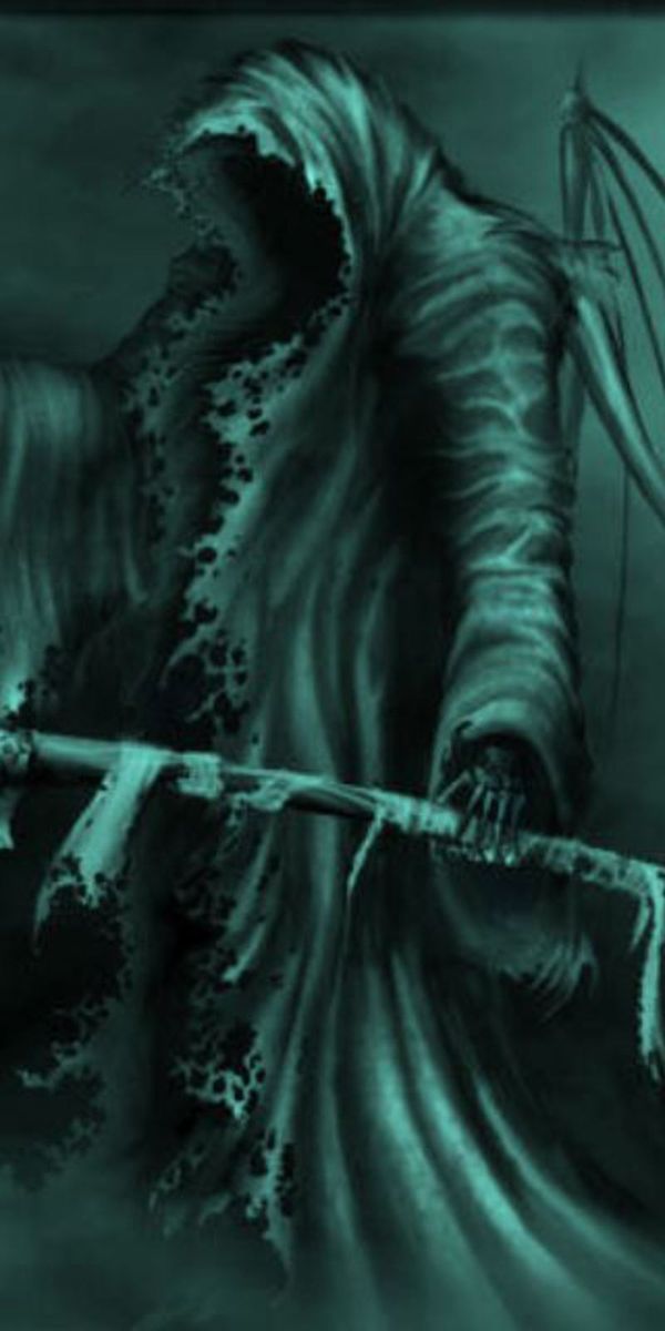 Eerie Grim Reaper Wallpaper: Dark Scythe and Haunting Atmosphere in 4K
